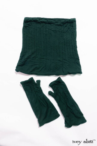Lydia Neck Wrap and Gloves set in Riverside Washed Knit